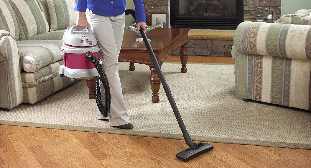 How does wet and dry vacuum cleaner work?