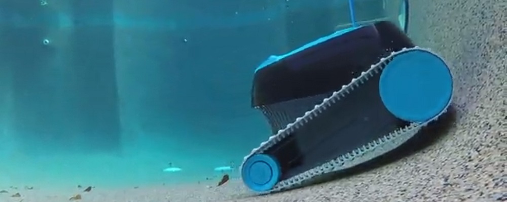 Are you thinking of buying a robotic pool cleaner?