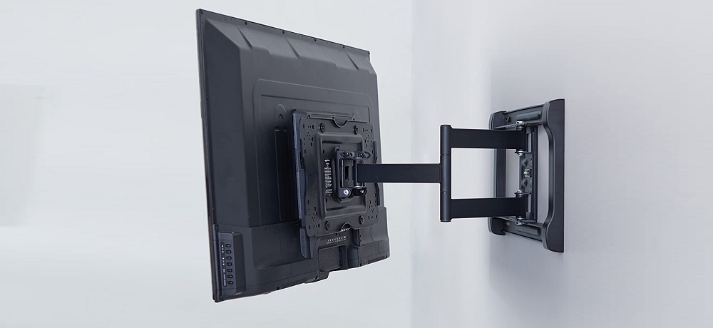 AmazonBasics Full Motion Articulating TV Wall Mount Review