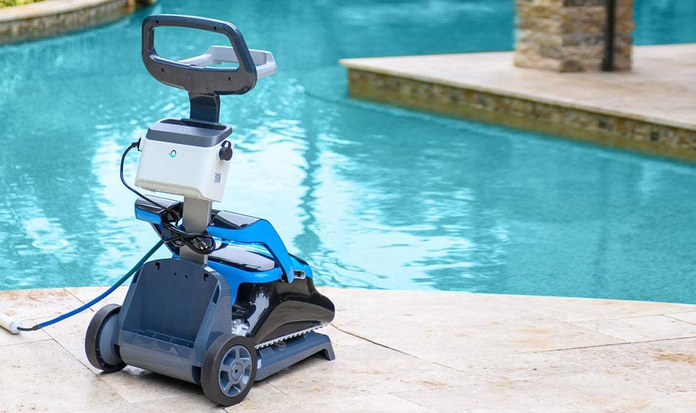 DOLPHIN Robotic Pool Cleaner