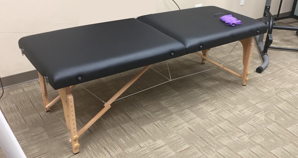 Saloniture Massage Table Review