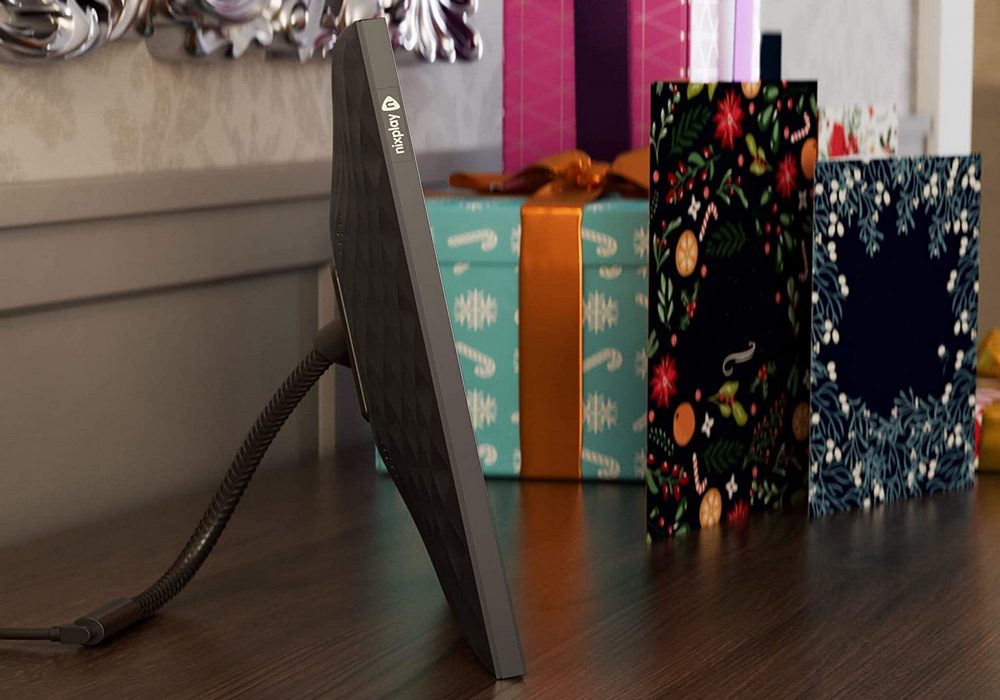 Nixplay 2K Smart Digital Picture Frame Review
