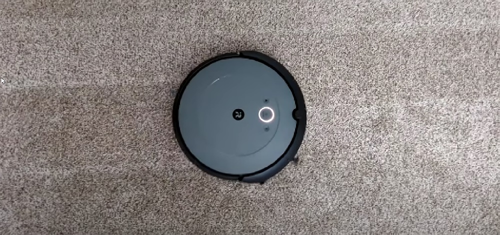 Roomba i2 on Carpet